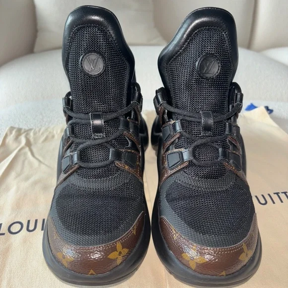 Louis Vuitton Sneakers Black/Monogram Size 36 1/2 - Picture 4 of 9